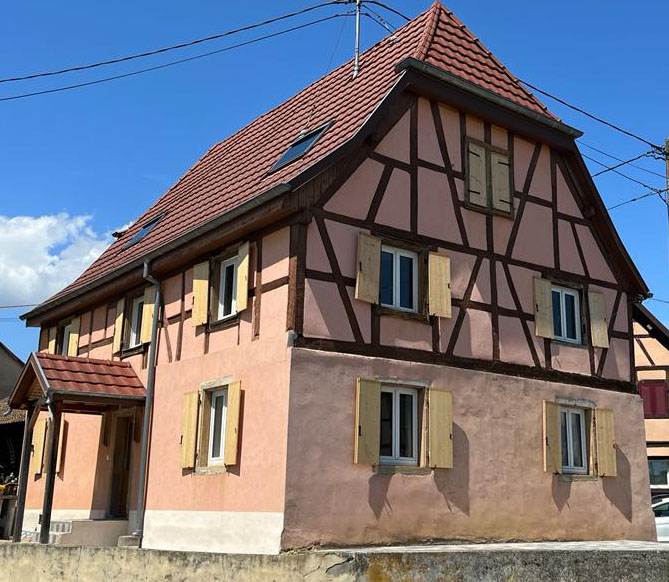 Maison coté rue croped